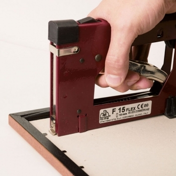 RIKAMA® - Puntatrice manuale professionale con graffette per legno